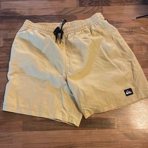 Like new Quiksilver board shorts